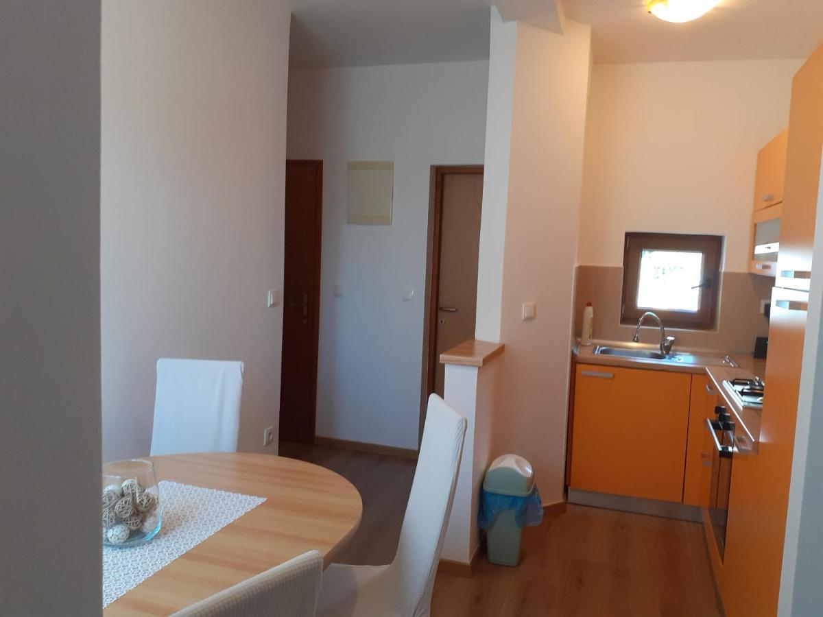 מאלינסקה Apartman Paola מראה חיצוני תמונה